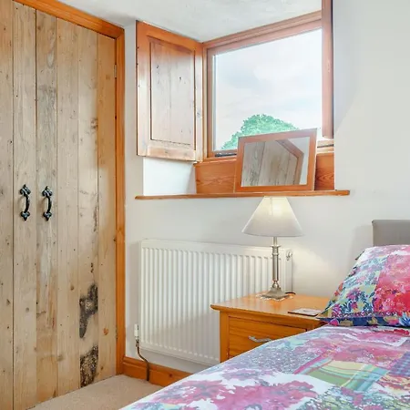 Knott View Millthrop