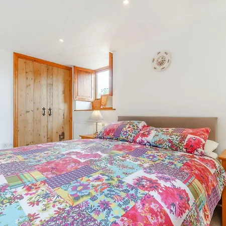 Knott View Millthrop